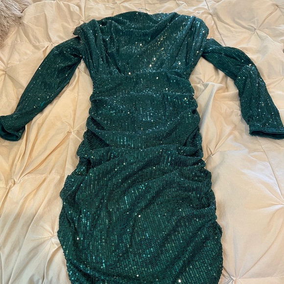 Hunter Green Sexy Sequin Cocktail Dress by Pretty Little Thing SZ 4 - Picture 3 of 7
